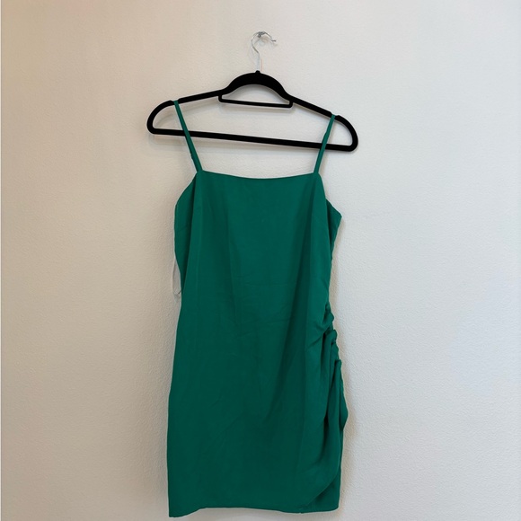 REVOLVE Ellis Mini Dress Size Medium NWT - Picture 4 of 7